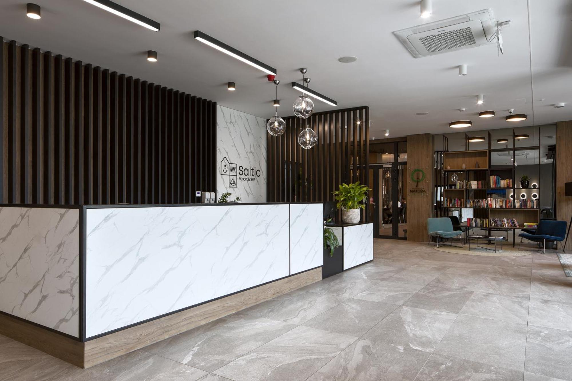 Hotel Saltic Resort & Spa Grzybowo 科沃布热格 外观 照片